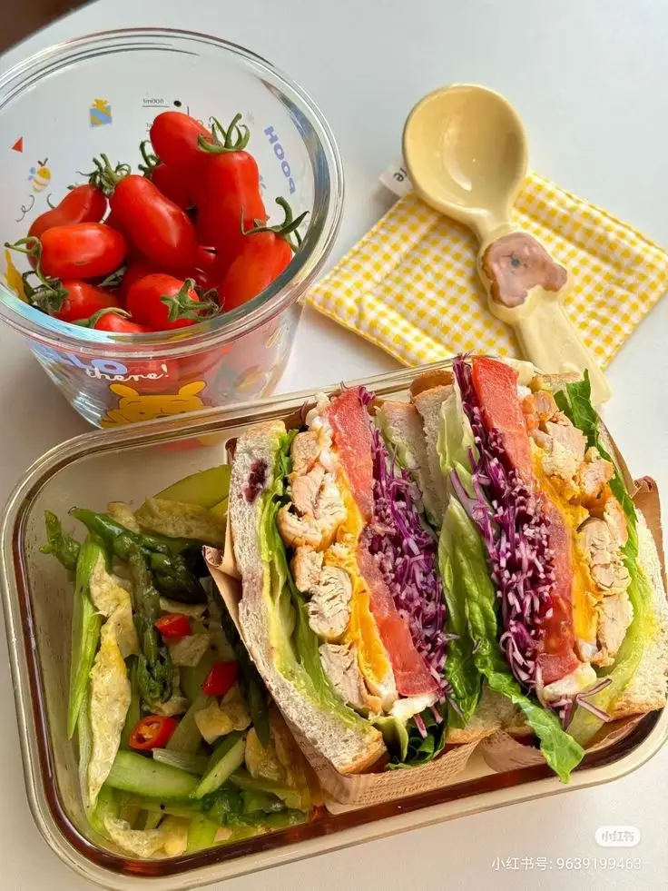 Hình ảnh Sandwich gà teriyaki