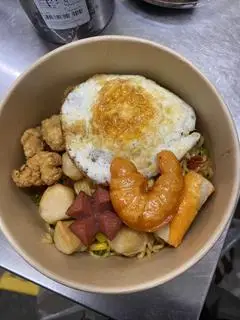 Hình ảnh Mì Indomie full topping