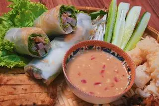 Hình ảnh  cuốn đặc biệt full topping