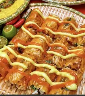 Hình ảnh bánh tráng cuốn thập cẩm 