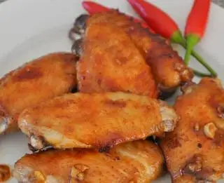 Hình ảnh Cánh gà bơ tỏi