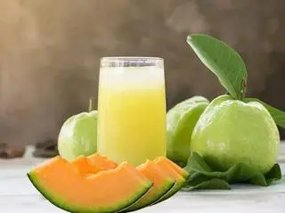 Hình ảnh Nước ép ổi mix dưa lưới