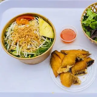 Hình ảnh Cá Chiên Giòn - Ăn cùng nước chấm