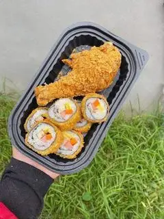 Hình ảnh COMBO ĐÙI GÀ KIMBAP CHIÊN