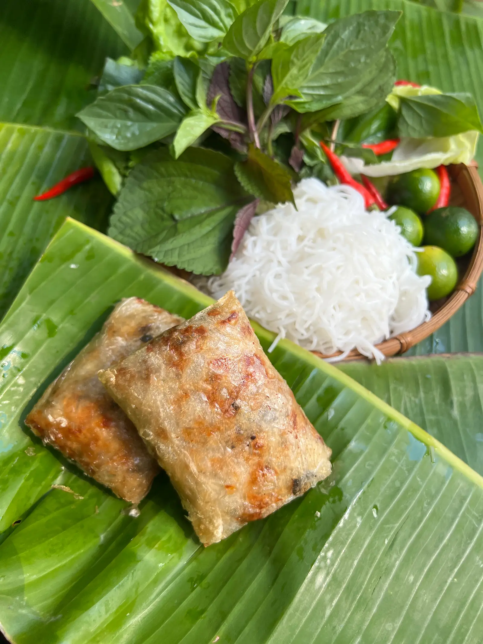 Hình ảnh Bún nem cua bể