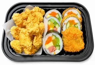 Hình ảnh kim bap mix gà poccon