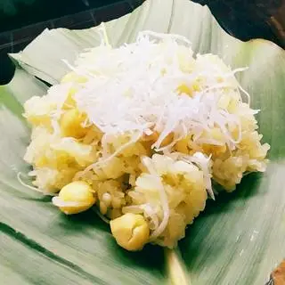Hình ảnh Xôi xanh sen dừa
