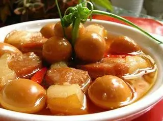 Hình ảnh Cơm tấm thịt kho tàu