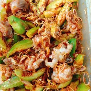 Hình ảnh Chân gà sốt thái rút xương 8 chân