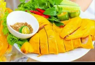 Hình ảnh gà Ủ muối hoa tiêu ( nửa con) kèm rau, dưa, nước chấm.