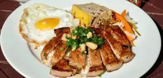 Hình ảnh cơm sườn lập xưởng 