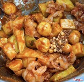 Hình ảnh Chân gà trứng non sốt Thái