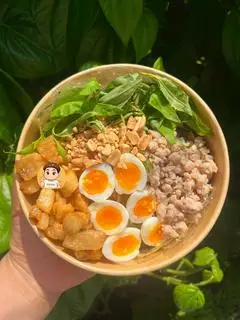 Hình ảnh Bánh tráng vuông mỡ hành đặc biệt