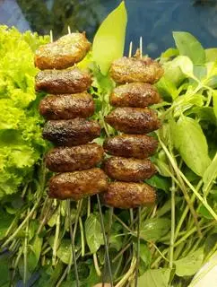 Hình ảnh 2 xâu thịt mỡ chài thêm 10 cuốn KHÔNG rau mắm bánh