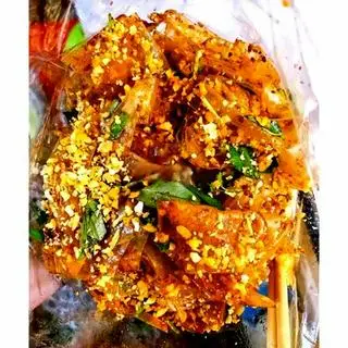 Hình ảnh Bánh Tráng Phơi Sương Trộn Sate Bơ Tỏi Tắc