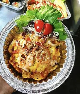 Hình ảnh Cơm phủ trứng hải sản