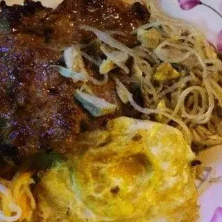 Hình ảnh Cơm Sườn Bì Trúng