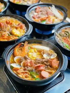 Hình ảnh Mì cay hải sản