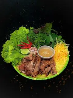 Hình ảnh Bánh Tráng Cuốn Thịt Nướng ( 200gr )