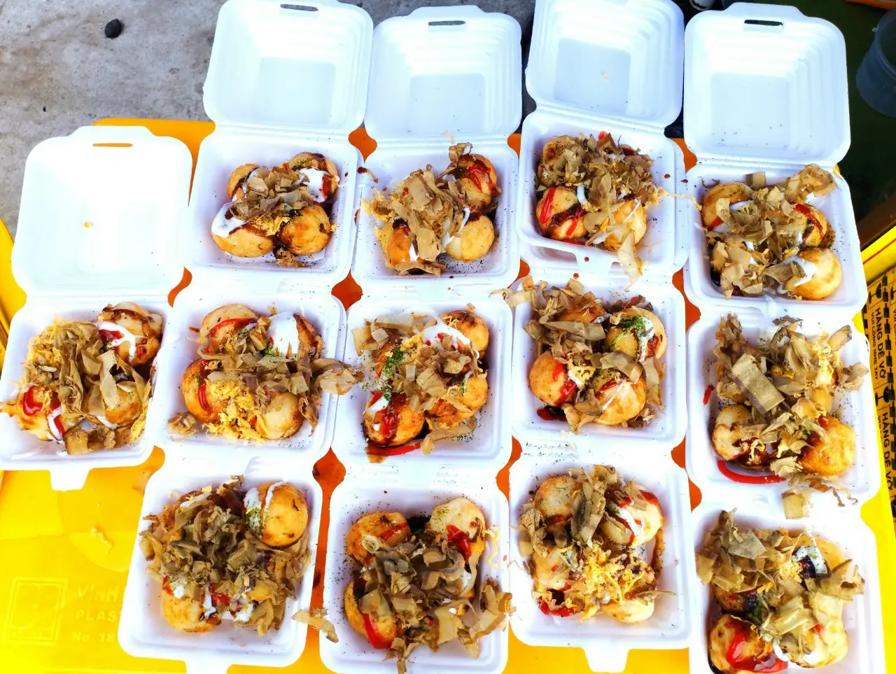 Hình ảnh TAKOYAKI XÚC XÍCH 