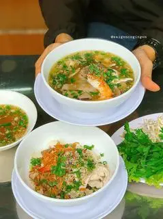 Hình ảnh Hủ tiếu mì nước