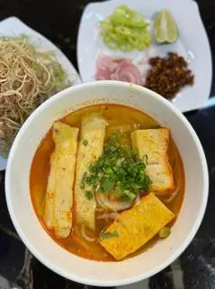 Hình ảnh Bún Bò 2 Loại Chả