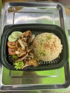 Hình ảnh Cơm mực xào sa tế