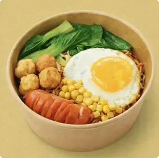 Hình ảnh Mì Trộn Trứng - Xúc Xích - Cá Viên
