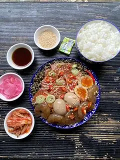 Hình ảnh Set cơm cá hồi - tôm - trứng