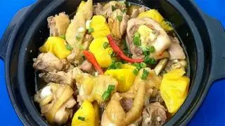 Hình ảnh Gà kho thơm + đồ xào + canh 