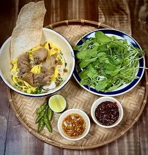 Hình ảnh Mì Quảng Gà Ta