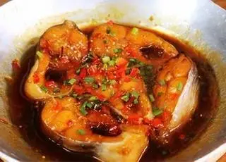 Hình ảnh Cá Ba Sa Kho Tiêu (Không Cơm, Không Canh, Chỉ Có Đồ Ăn)