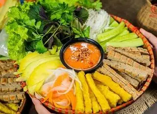 Hình ảnh Nem nướng nha trang suất vừa