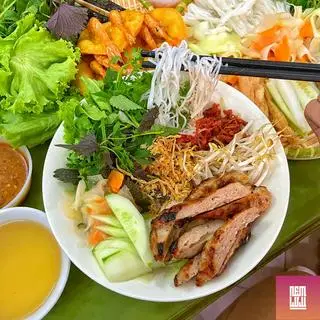 Hình ảnh Bún bì chả giò
