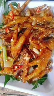Hình ảnh Chân gà chiên mắm