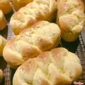 Hình ảnh Bánh mì hoa cúc