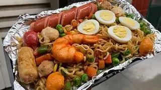 Hình ảnh mì trộn thập cẩm ,thêm mì,full topping