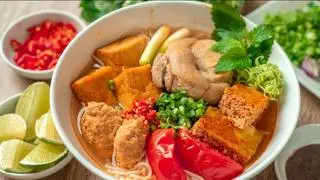 Hình ảnh Bún riêu cua giò