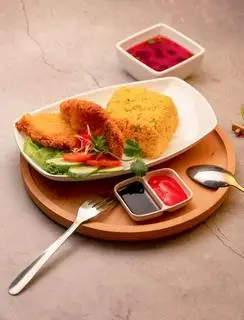 Hình ảnh CƠM CHIÊN GÀ KHÔNG XƯƠNG SỐT CHUA NGỌT