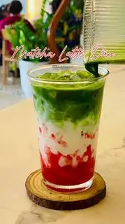 Hình ảnh Matcha latte dâu