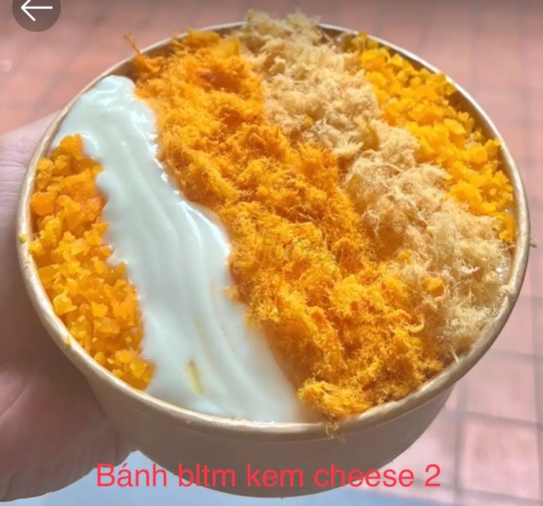 Hình ảnh Bông Lan Trứng Muối Sốt Kem Cheese