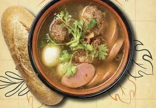 Hình ảnh xúc xích thêm