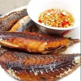 Hình ảnh Cá nục chiên thêm