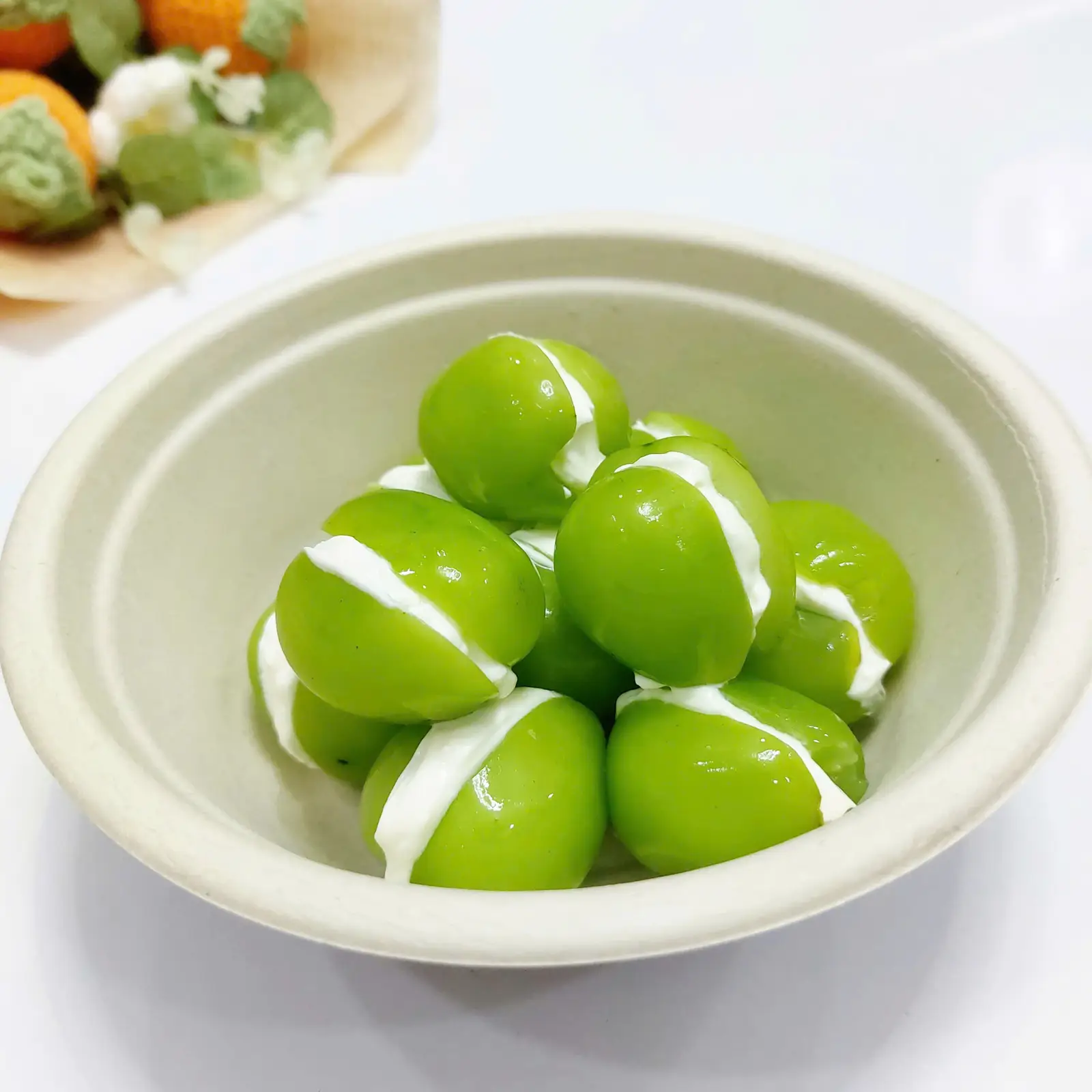 Hình ảnh Nho xanh ôm sữa chua hy lạp