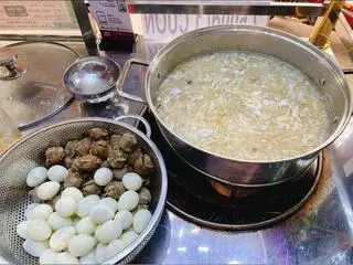 Hình ảnh Súp cua óc heo bách thảo - hồng trà đường