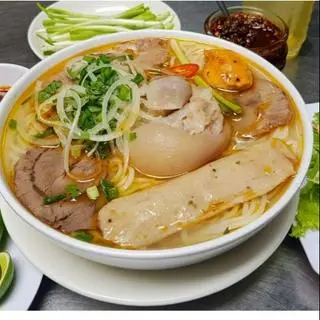 Hình ảnh Bún bò