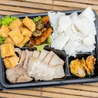 Hình ảnh Bún đậu chả cốm 