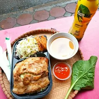 Hình ảnh Cơm thịt nướng + chanh sả