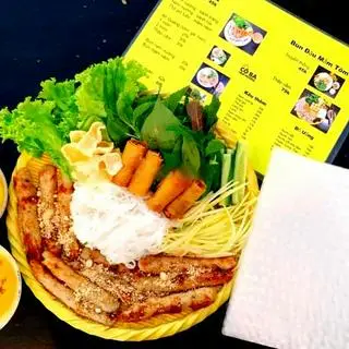 Hình ảnh Nem nướng bún bánh tráng nhỏ