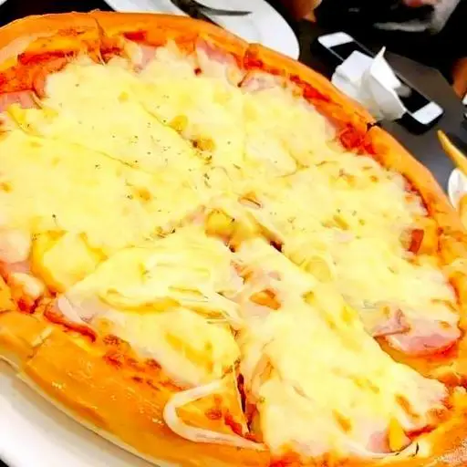 Hình ảnh Pizza dăm bông xúc xích size S
